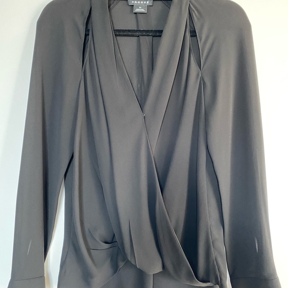 TROUVE black blouse